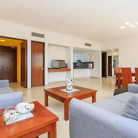 Private Pool Penthouse, Bikes Plus Resort Pool Onsite!